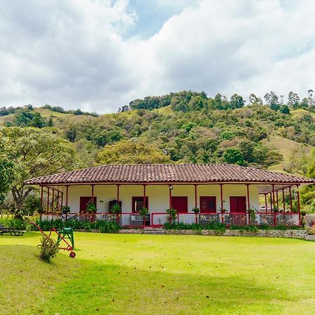 La Cabana Ecohotel - Valle Del Cocora سالنتو المظهر الخارجي الصورة